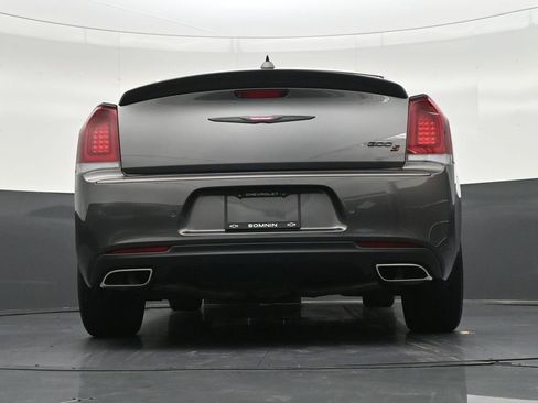 Used 2023 Chrysler 300 S w/ Comfort Group RWD image 28