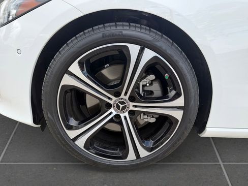 Used 2025 Mercedes-Benz C 300 Sedan image 10