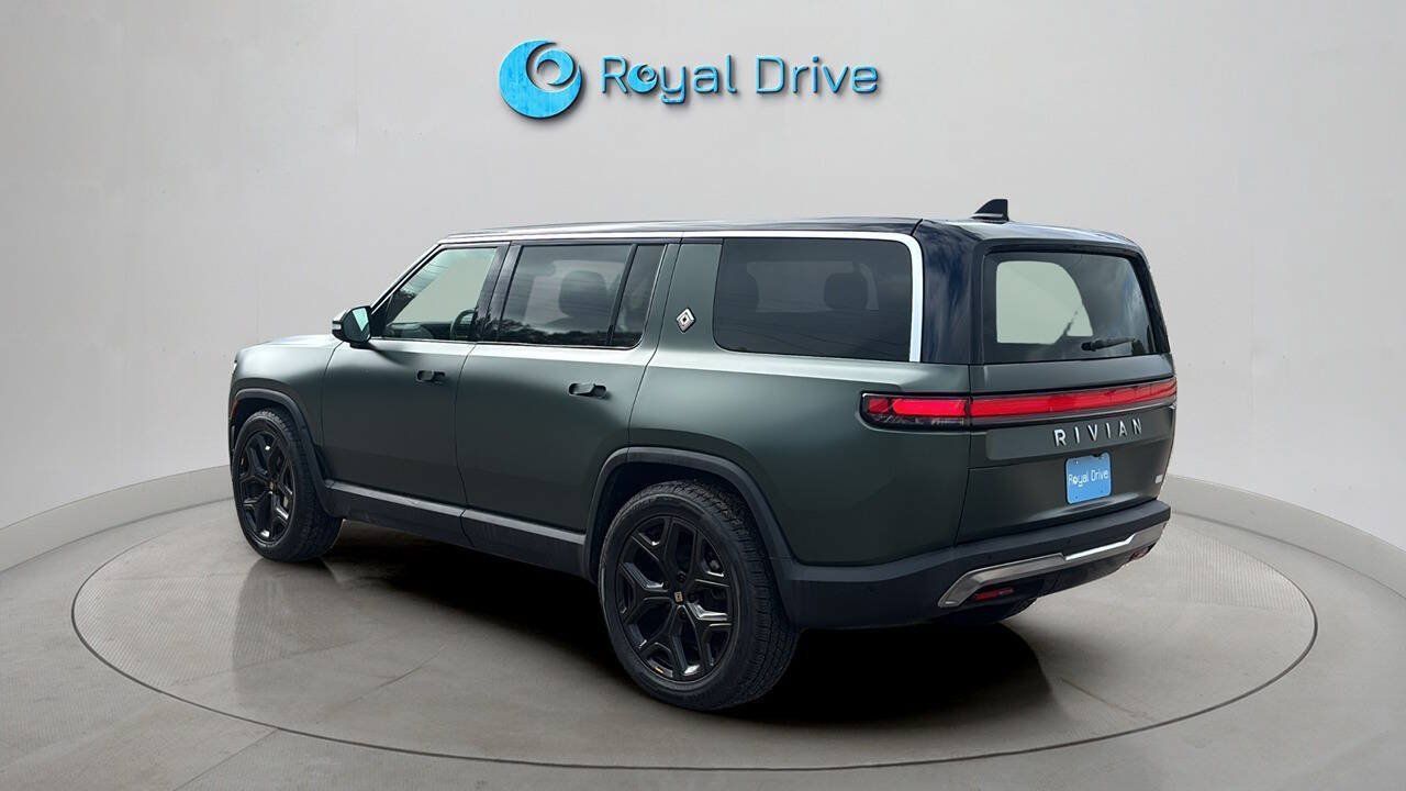 Used 2024 Rivian R1S Adventure Dual AWD/4WD image 3