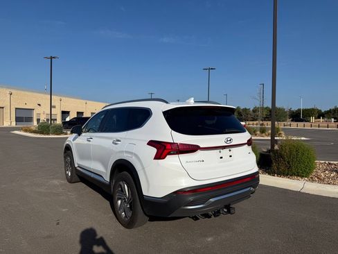 Used 2023 Hyundai Santa Fe SEL w/ Premium Package AWD/4WD image 4