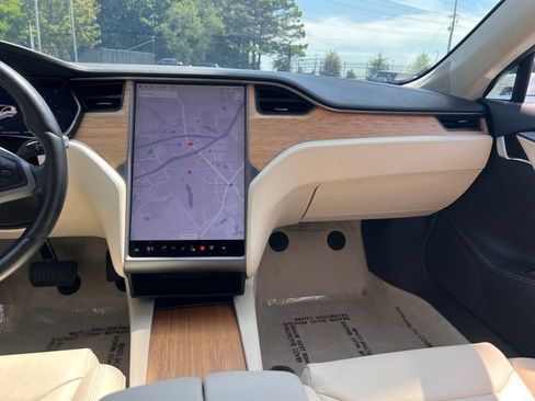 Used 2018 Tesla Model S 100D AWD/4WD image 13