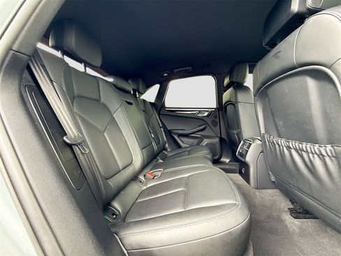 Used 2021 Porsche Macan image 29