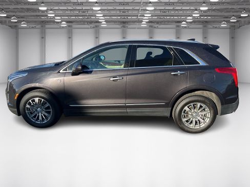 Used 2017 Cadillac XT5 Luxury w/ Driver Awareness Package image 8