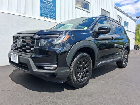 Used 2023 Honda Passport TrailSport image 1