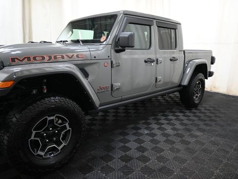 Used 2022 Jeep Gladiator Mojave w/ LED Lighting Group AWD/4WD image 9
