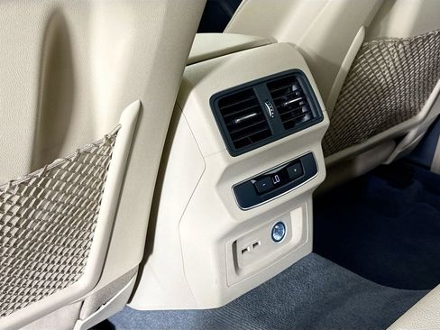 Used 2020 Audi Q5 2.0T Premium Plus w/ Premium Plus Package image 16