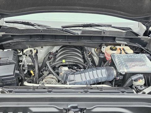 Used 2019 GMC Sierra 1500 AT4 w/ Off Road Performance Package image 25