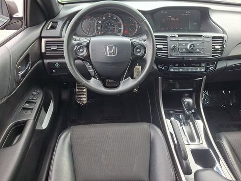 Used 2016 Honda Accord Sport image 11
