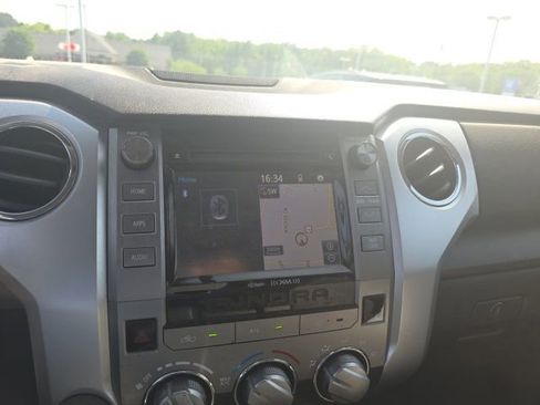 Used 2014 Toyota Tundra SR5 image 2
