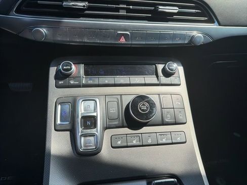 Used 2020 Hyundai Palisade Limited image 8