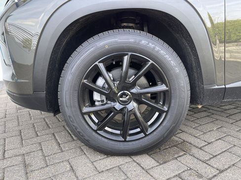 Used 2024 Chevrolet Trax LS w/ LS Convenience Package FWD image 10