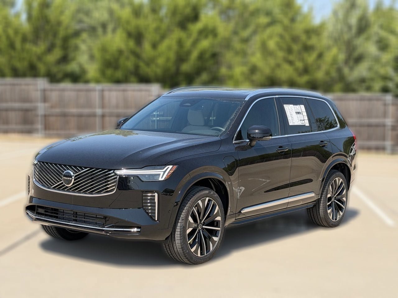 New 2026 Volvo XC90 T8 Plus w/ Protection Package AWD/4WD image 3