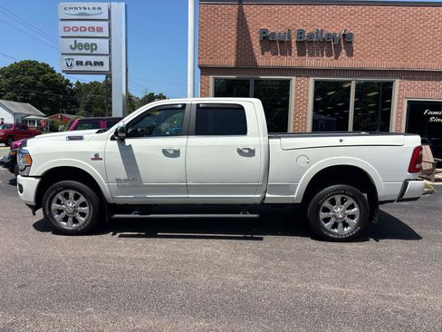 Used 2022 RAM 2500 Limited AWD/4WD image 3