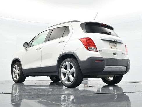 Used 2015 Chevrolet Trax LTZ FWD image 30