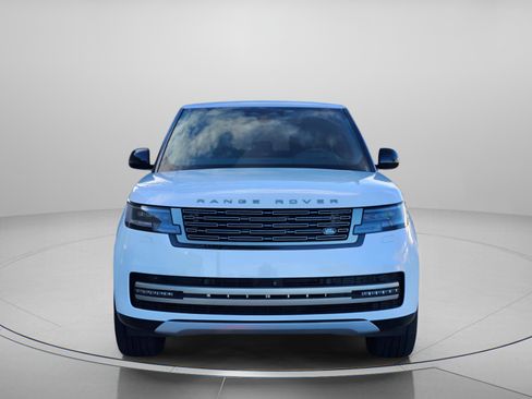 New 2025 Land Rover Range Rover SE image 6