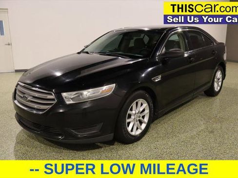 Used 2013 Ford Taurus SE image 3