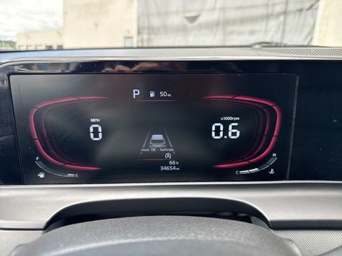 Certified 2024 Kia Seltos LX AWD/4WD image 17