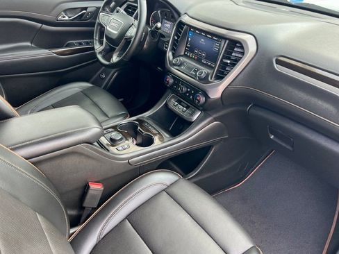 Certified 2023 GMC Acadia AT4 w/ Preferred Package image 25