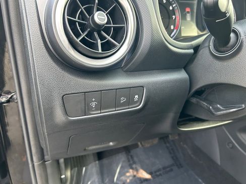 Used 2022 Hyundai Kona SEL w/ Convenience Package image 21