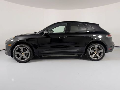 Certified 2026 Porsche Macan AWD/4WD image 2
