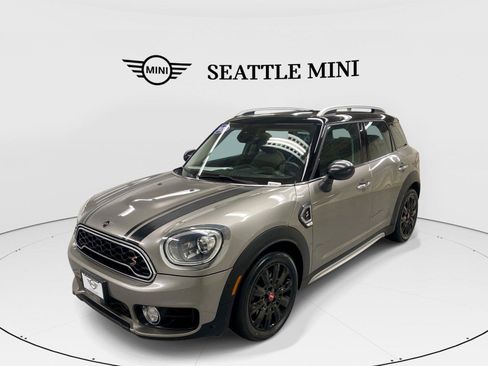 Used 2019 MINI Cooper Countryman S w/ Driver Assistance Package FWD image 1