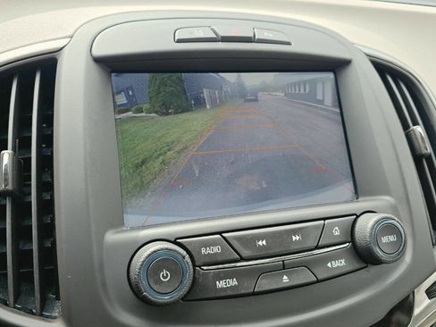 Used 2015 Buick LaCrosse Leather FWD image 18
