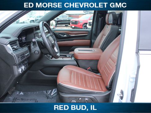 Used 2023 GMC Yukon Denali Ultimate image 7
