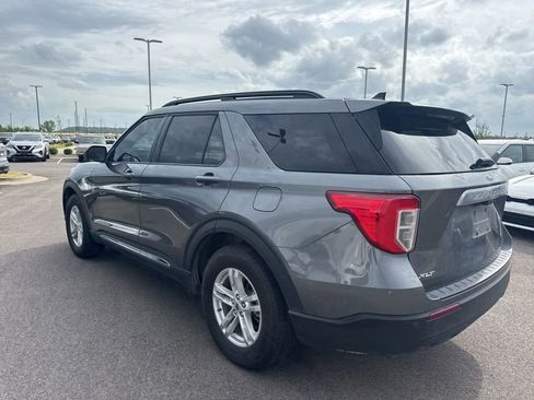 Used 2024 Ford Explorer XLT image 8