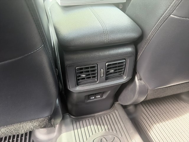 Used 2023 Toyota RAV4 XLE Premium AWD/4WD image 15