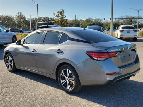 Used 2022 Nissan Sentra SV w/ Trunk Package image 3