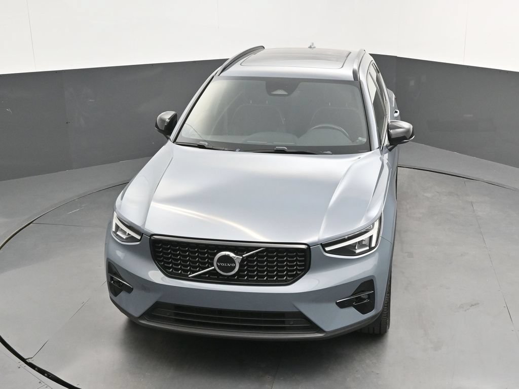 Certified 2023 Volvo XC40 B5 Plus w/ Climate Package AWD/4WD image 30