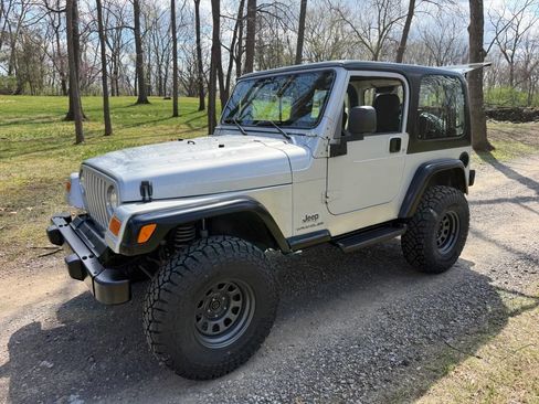 Used 2003 Jeep Wrangler SE image 18