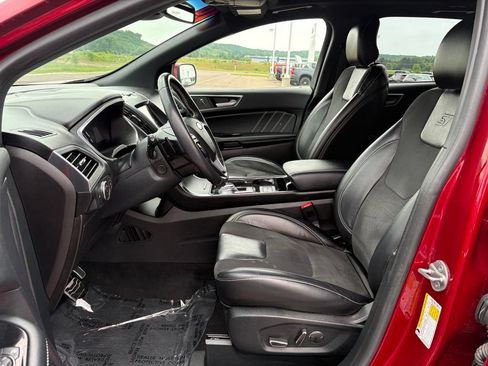 Used 2019 Ford Edge ST w/ Equipment Group 401A AWD/4WD image 12