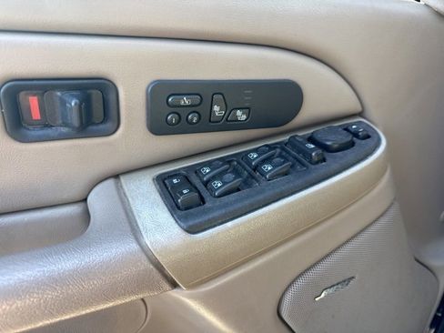 Used 2007 GMC Sierra 2500 SLT w/ Heavy-Duty Power Package image 13