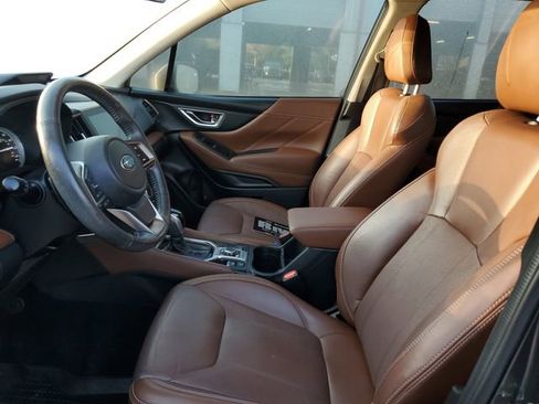 Used 2019 Subaru Forester Touring image 18