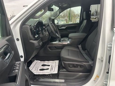 New 2026 Chevrolet Silverado 1500 LTZ w/ Z71 Off-Road Package AWD/4WD image 16
