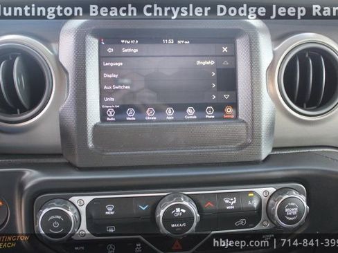 Used 2022 Jeep Wrangler Unlimited Sport image 16