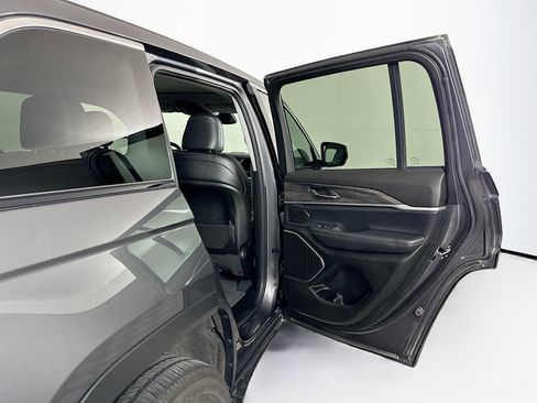 Used 2022 Jeep Grand Cherokee Limited 4xe AWD/4WD image 32