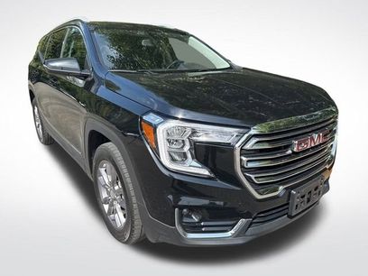 Used 2024 GMC Terrain SLT