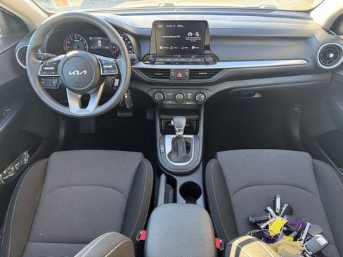 Certified 2023 Kia Forte LXS w/ LXS Technology Package image 15