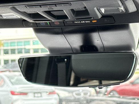 Certified 2025 Chevrolet Silverado 1500 High Country w/ Technology Package image 27