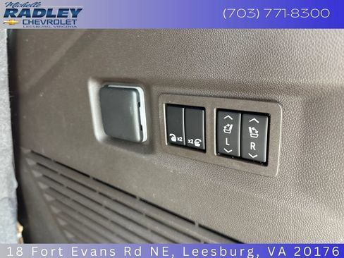 Used 2022 Chevrolet Tahoe LT w/ LT Signature Plus Package AWD/4WD image 12