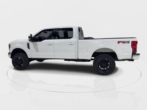 Used 2018 Ford F250 Lariat w/ Lariat Value Package image 7