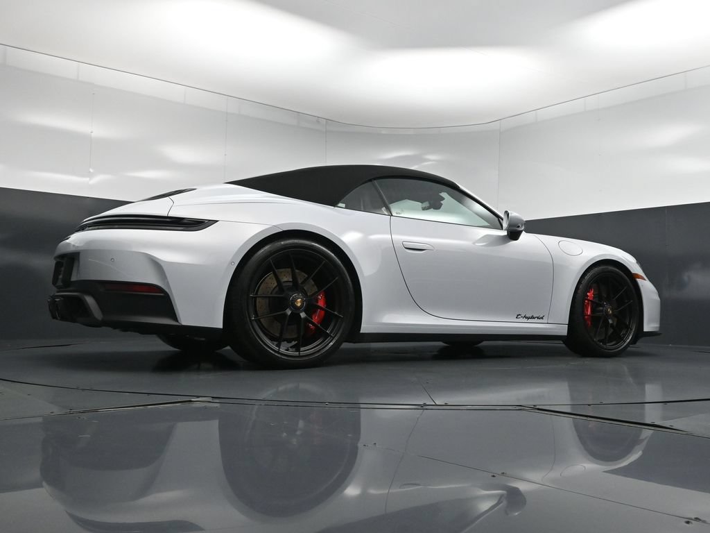 Used 2026 Porsche 911 Carrera GTS RWD image 26