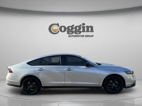 New 2025 Honda Accord SE image 8