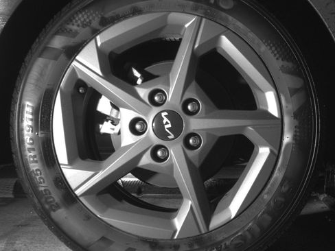 Used 2025 Kia K4 FWD image 15