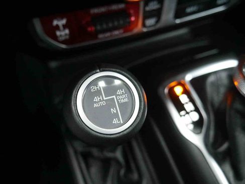 Used 2024 Jeep Gladiator Rubicon image 34