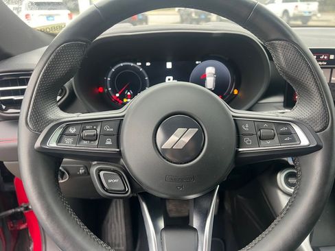 Used 2024 Dodge Hornet GT w/ Tech Pack w/o Parking image 17