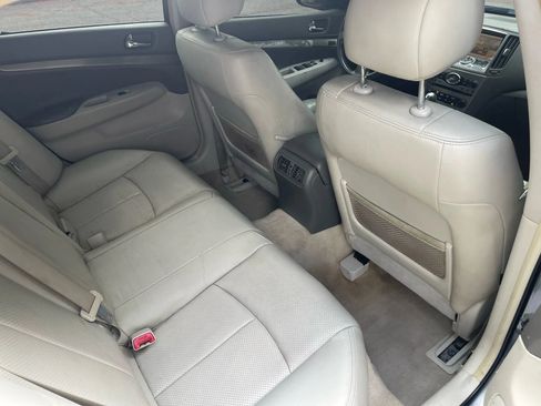 Used 2013 INFINITI G37 Journey w/ Premium Pkg image 13