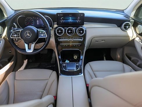 Used 2021 Mercedes-Benz GLC 300 image 30